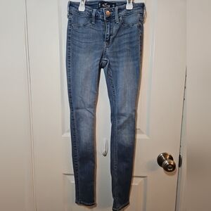 Hollister Jeans Women’s 00S W23 L26